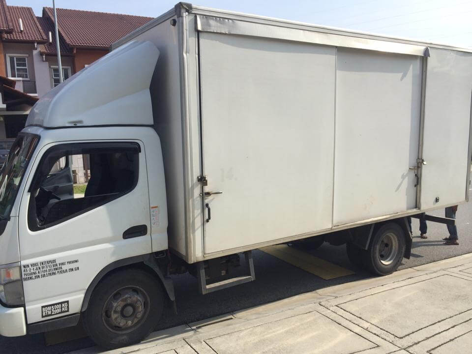 11-types-of-lorries-you-see-in-malaysia-movers-and-lorry-services