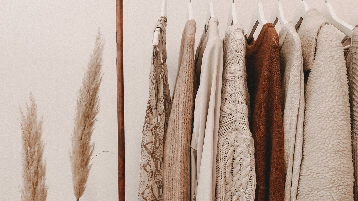 5 STEPS TO ORGANISE YOUR WARDROBE