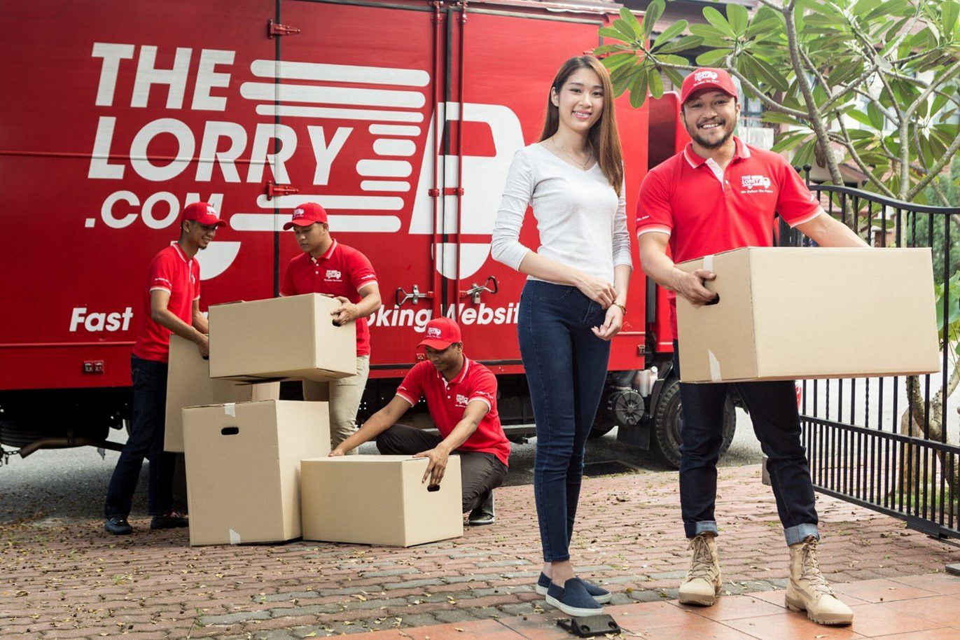 THE ULTIMATE GUIDE TO RENTING A LORRY IN SINGAPORE